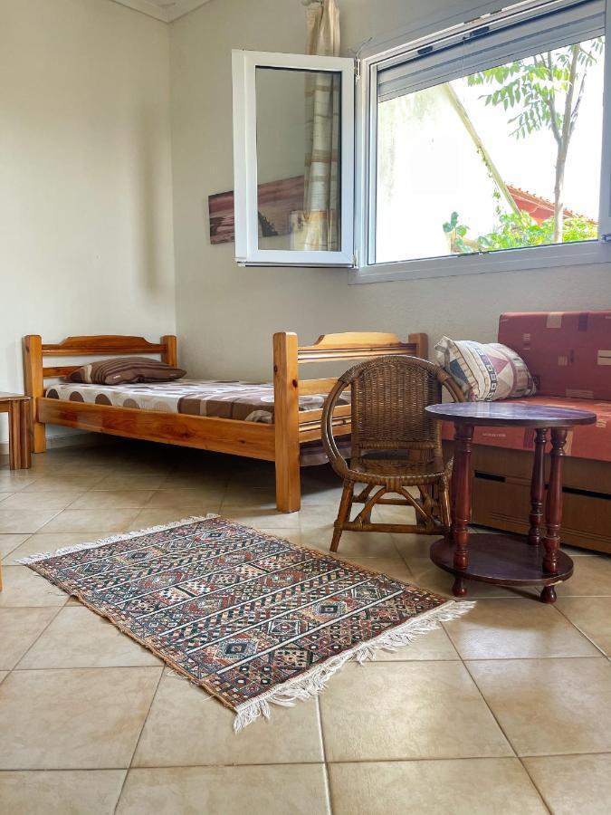 Casa Lia-Beach Front Villa Nea Kallikrateia Εξωτερικό φωτογραφία